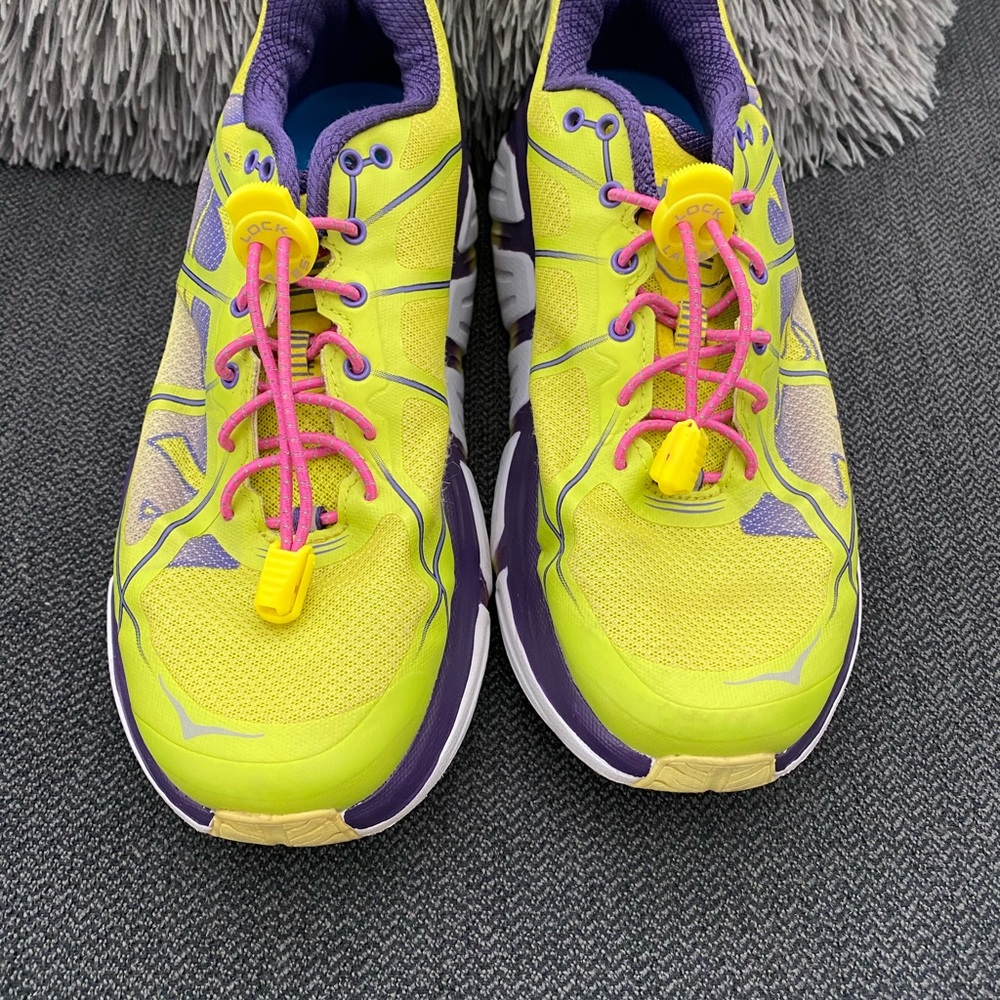 Hoka sneakers size 8 used in great condition